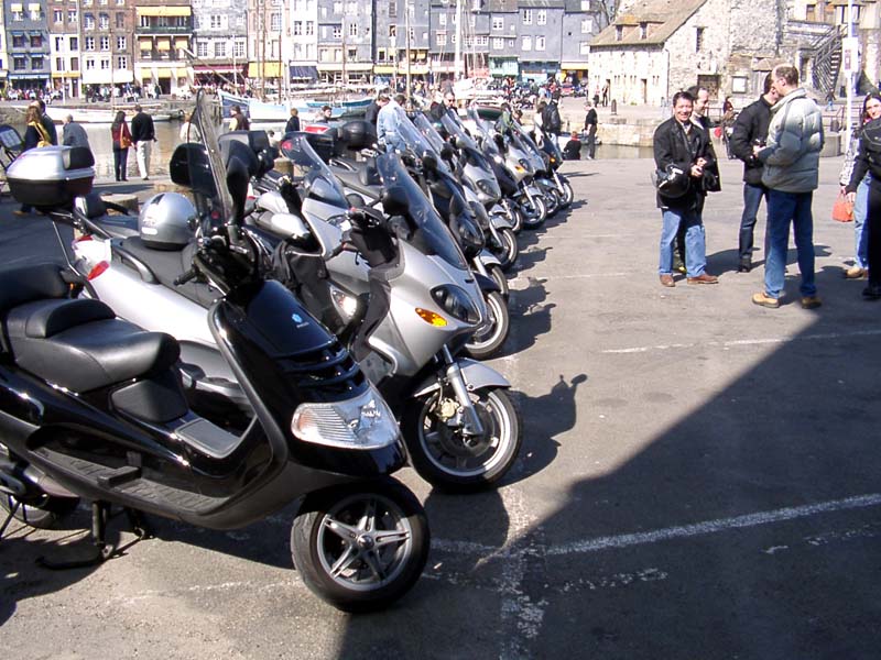 082Au complet.jpg